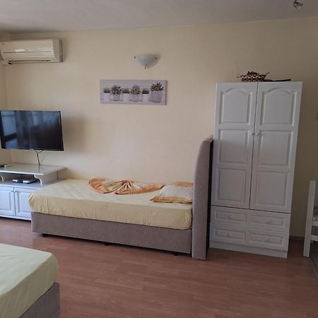 Primorski Briz Guest House Primorsko Dış mekan fotoğraf