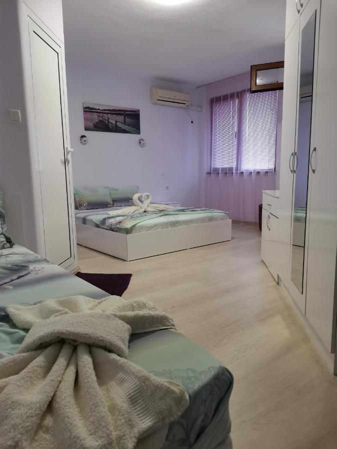 Primorski Briz Guest House Primorsko Dış mekan fotoğraf