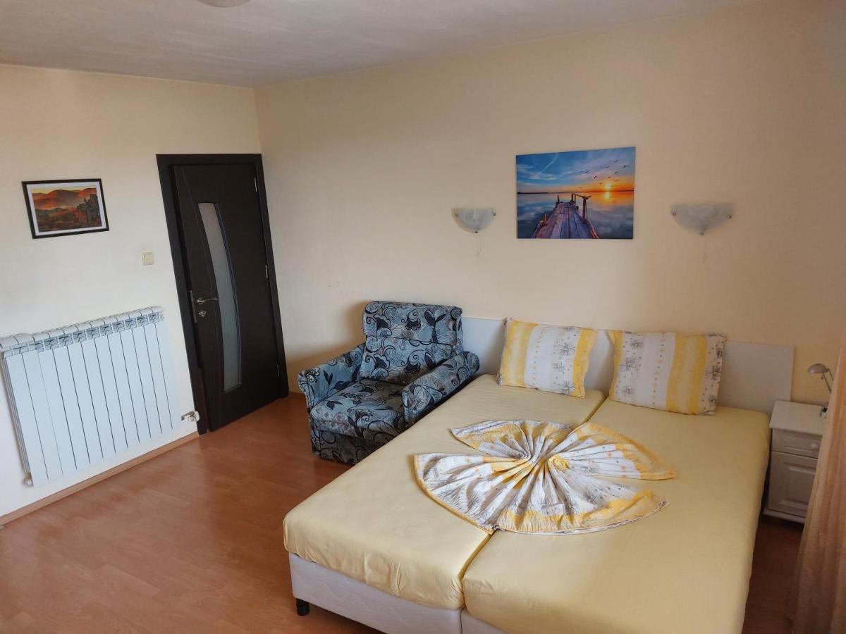 Primorski Briz Guest House Primorsko Dış mekan fotoğraf