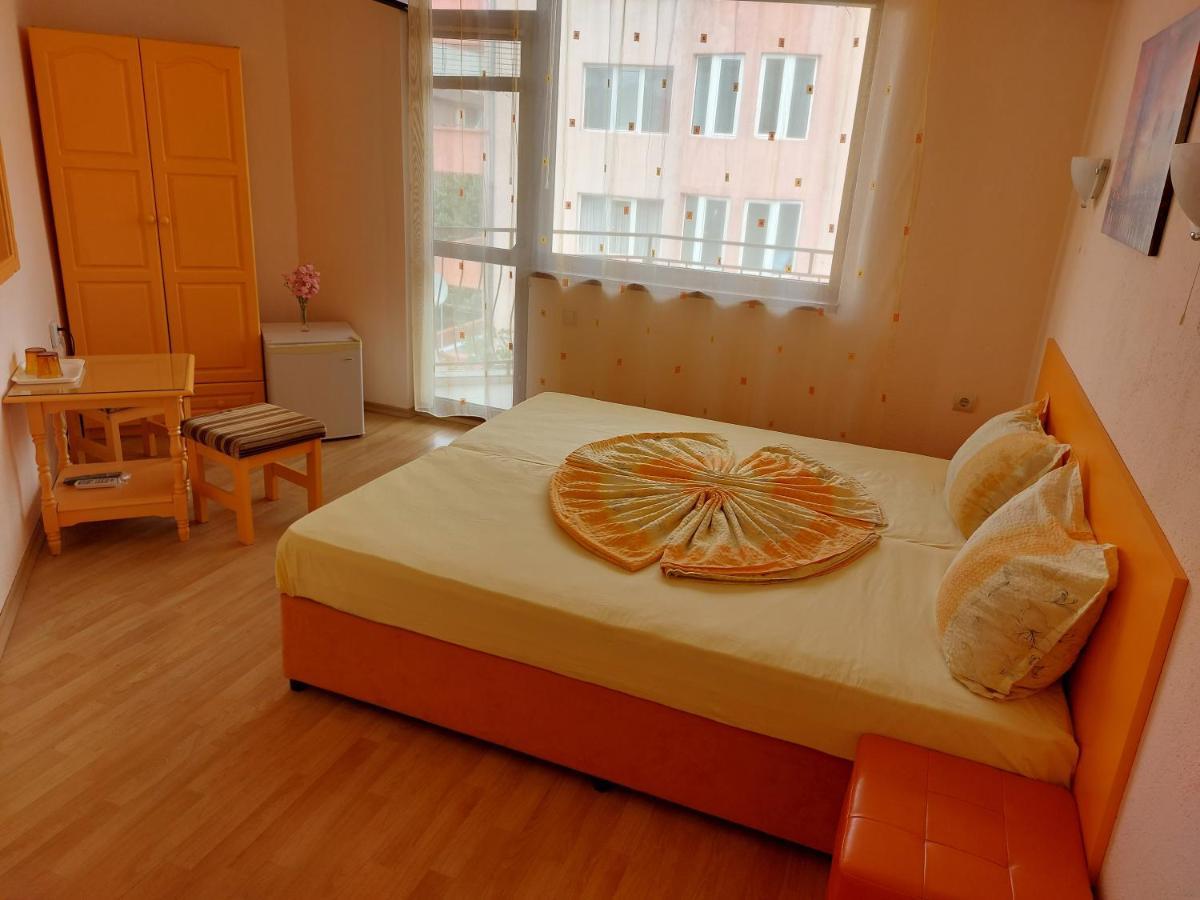 Primorski Briz Guest House Primorsko Dış mekan fotoğraf