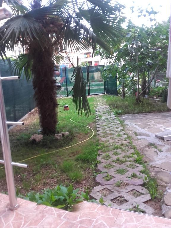 Primorski Briz Guest House Primorsko Dış mekan fotoğraf